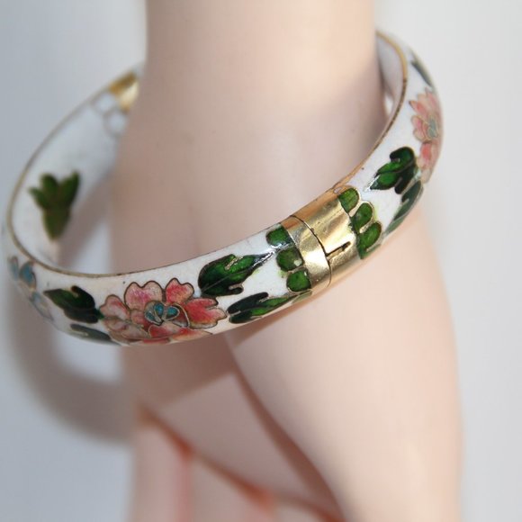 Vintage White Cloisonne Hinged Bangle - Picture 11 of 13